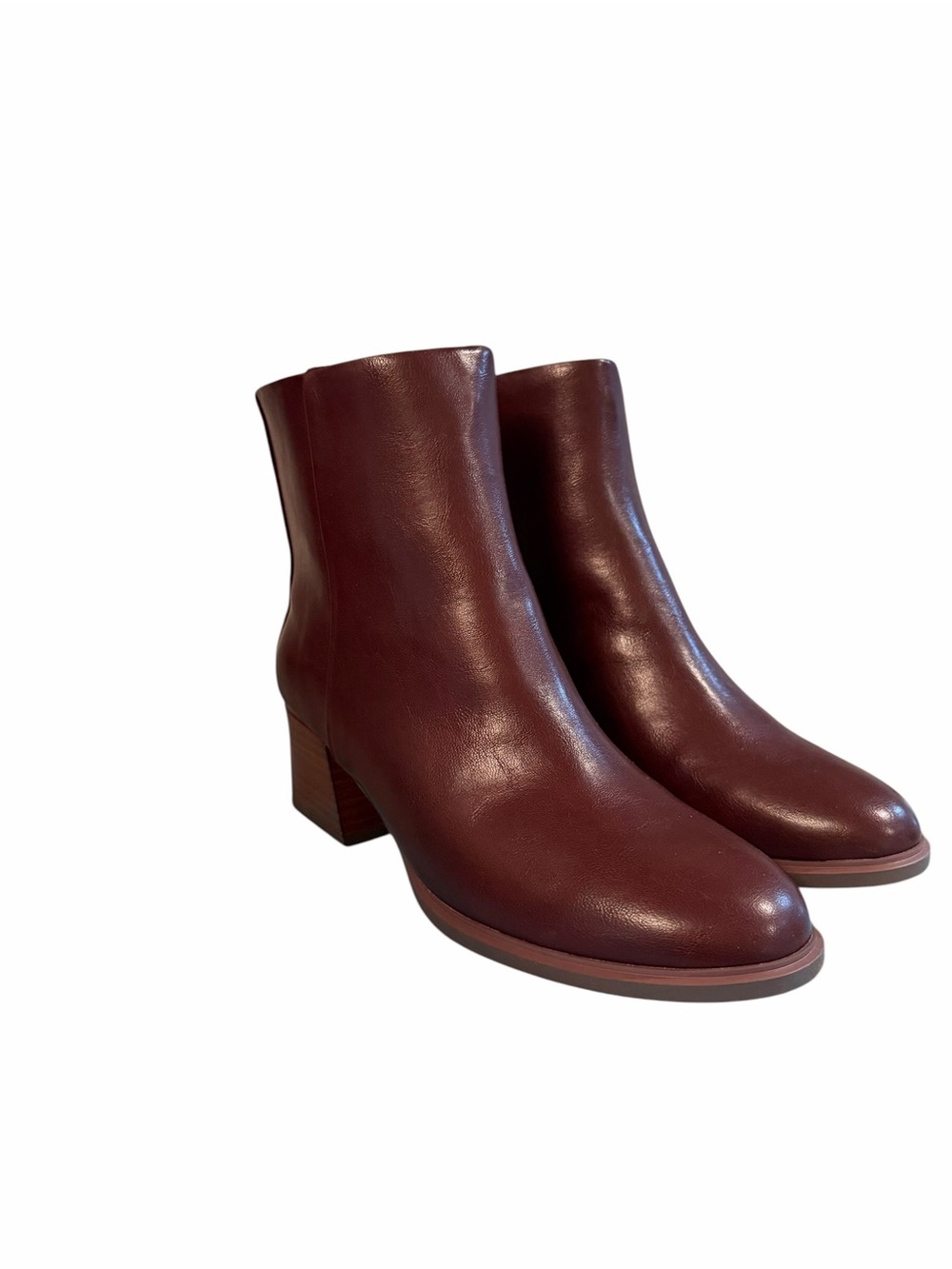 Baretraps Bessie Block Heel Bootie Bloodstone NEW In Box - Picture 3 of 9